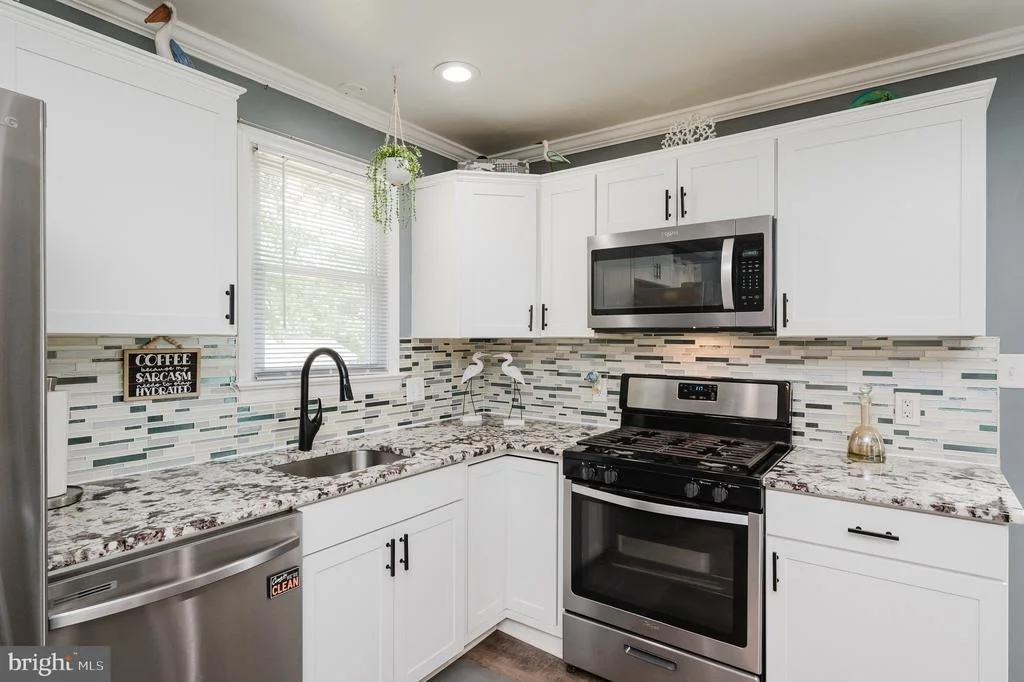 Photo of 403 WEBB LANE