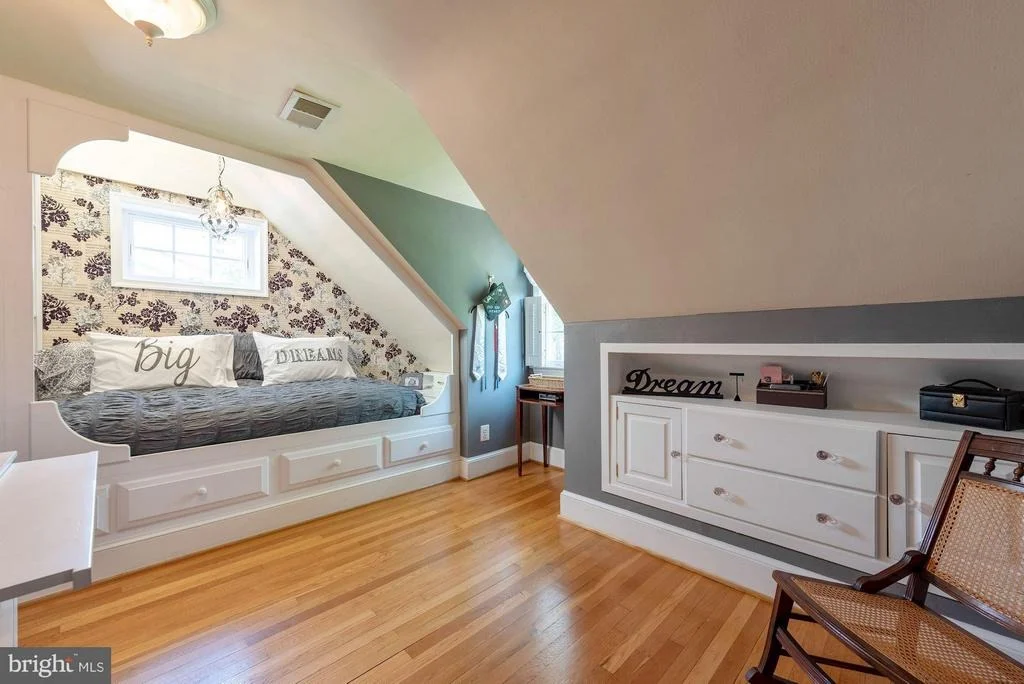 Photo of 7510 CLIFTON ROAD