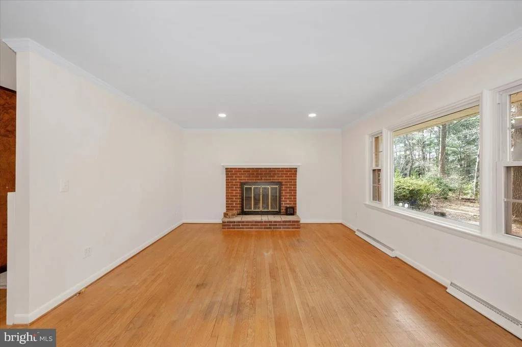 Photo of 9214 WARFIELD ROAD