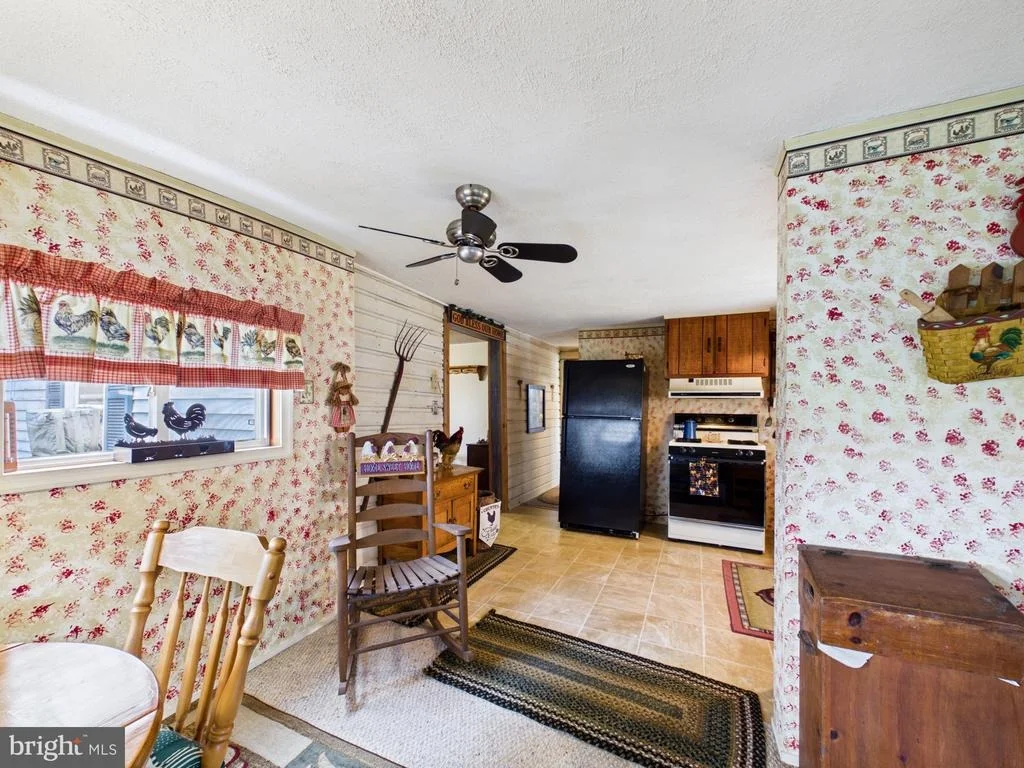 Photo of 18395 MCCOLLEYS CHAPEL ROAD