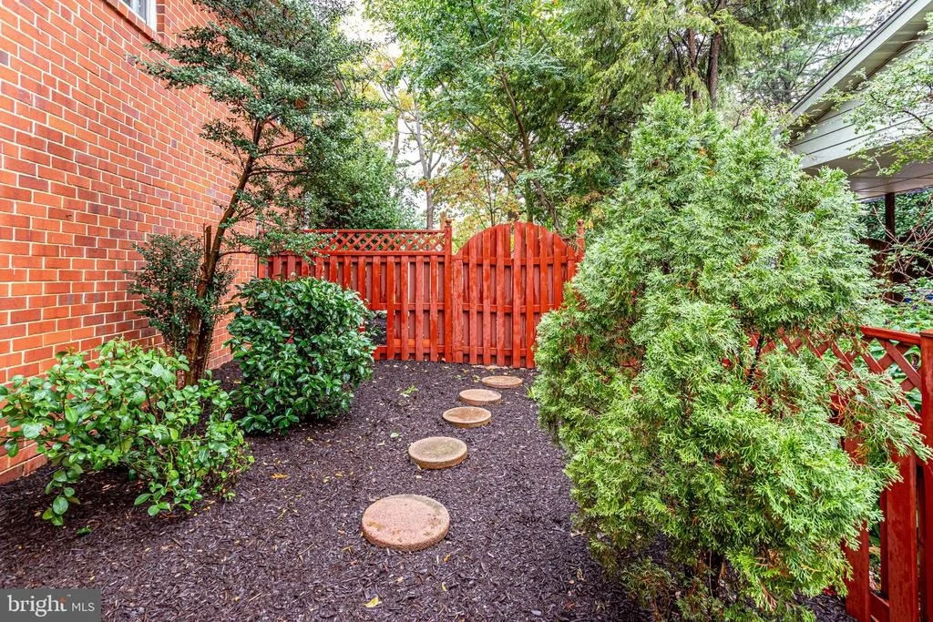 Photo of 3927 FOREST GROVE DRIVE