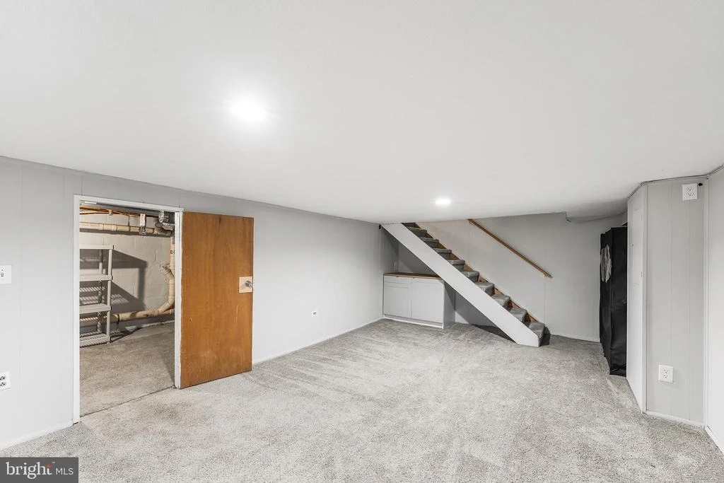 Photo of 14 GIBBONS BOULEVARD