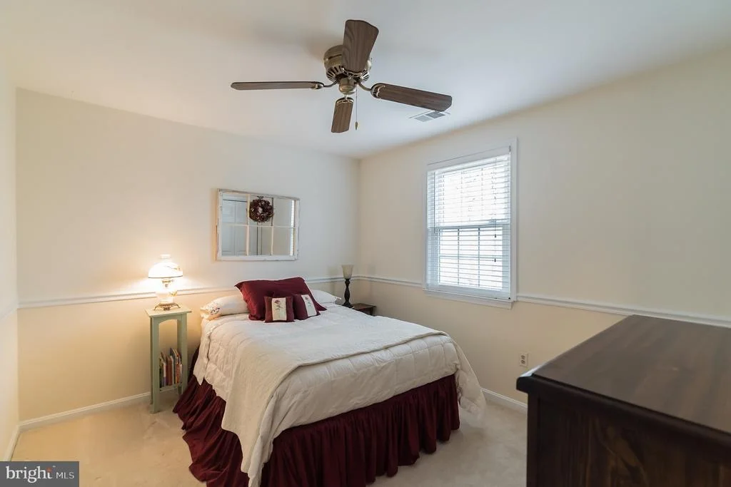 Photo of 8924 ROUNDLEAF WAY