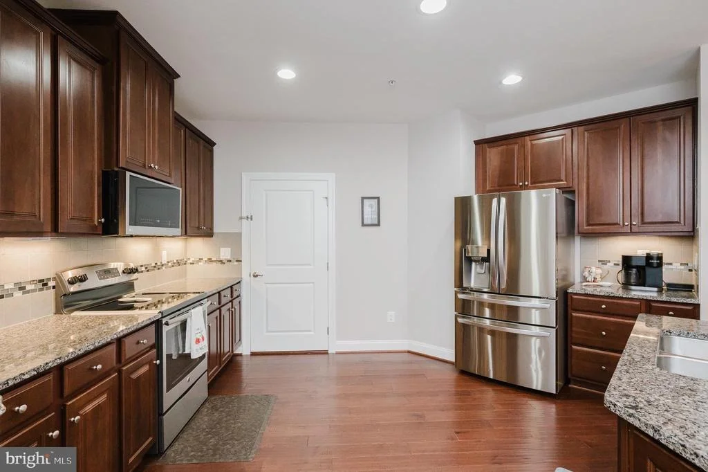 Photo of 355 TUFTON CIRCLE