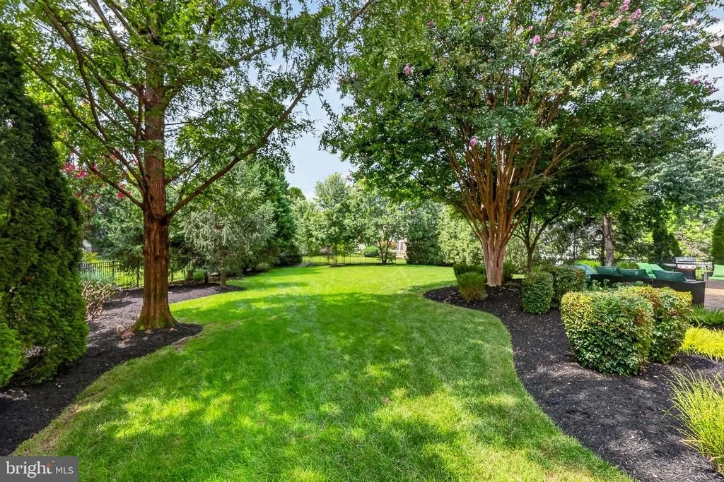 Photo of 6518 DEBHILL LANE