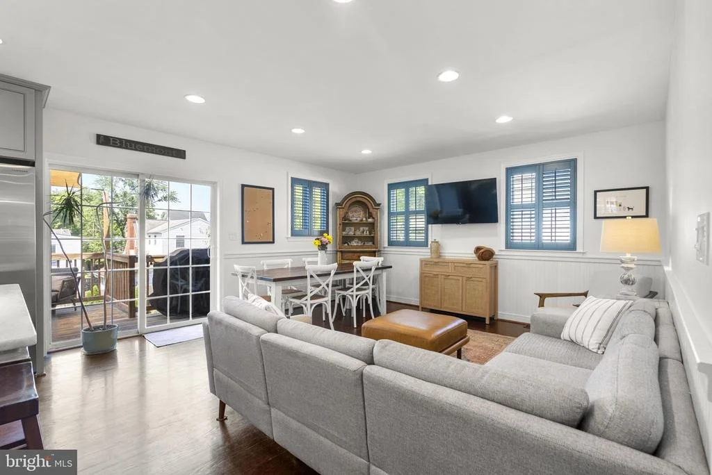 Photo of 9504 BILTMORE DRIVE