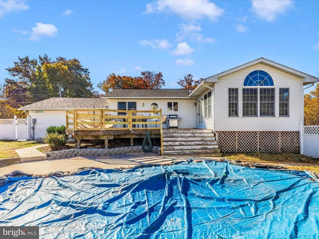 Photo of 9242 OAK TREE CIRCLE