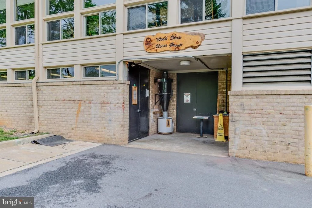 Photo of Unit 4125 at 15100 INTERLACHEN DRIVE