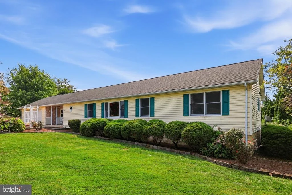 Photo of 206 SUNHIGH DRIVE