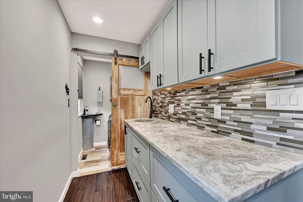 Photo of 4296 WOLF HILL DRIVE