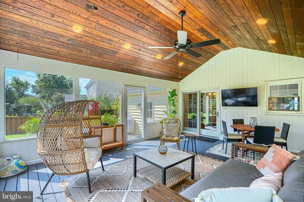 Photo of 1004 PEPPARD DRIVE