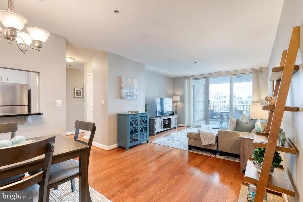 Photo of Unit 305 at 100 HARBORVIEW DRIVE