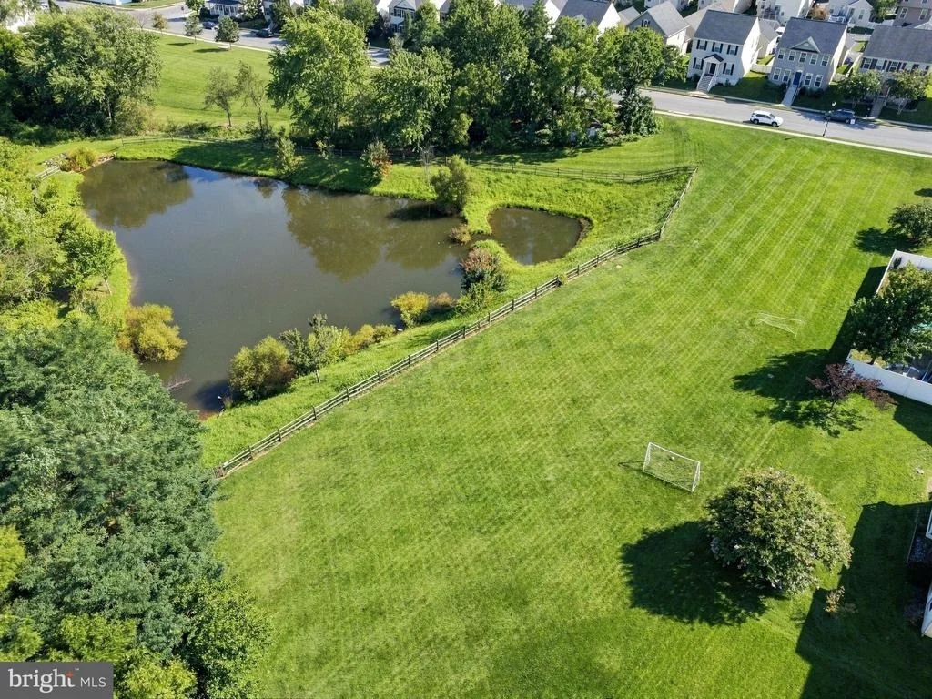 Photo of 2124 CAISSON ROAD