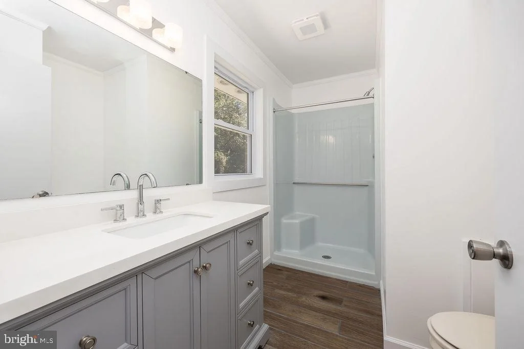 Photo of 813 PRICE ROAD