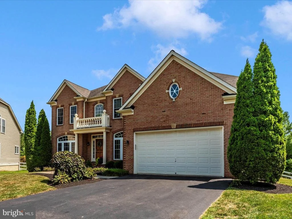 Photo of 6 FARMSTEAD PLACE