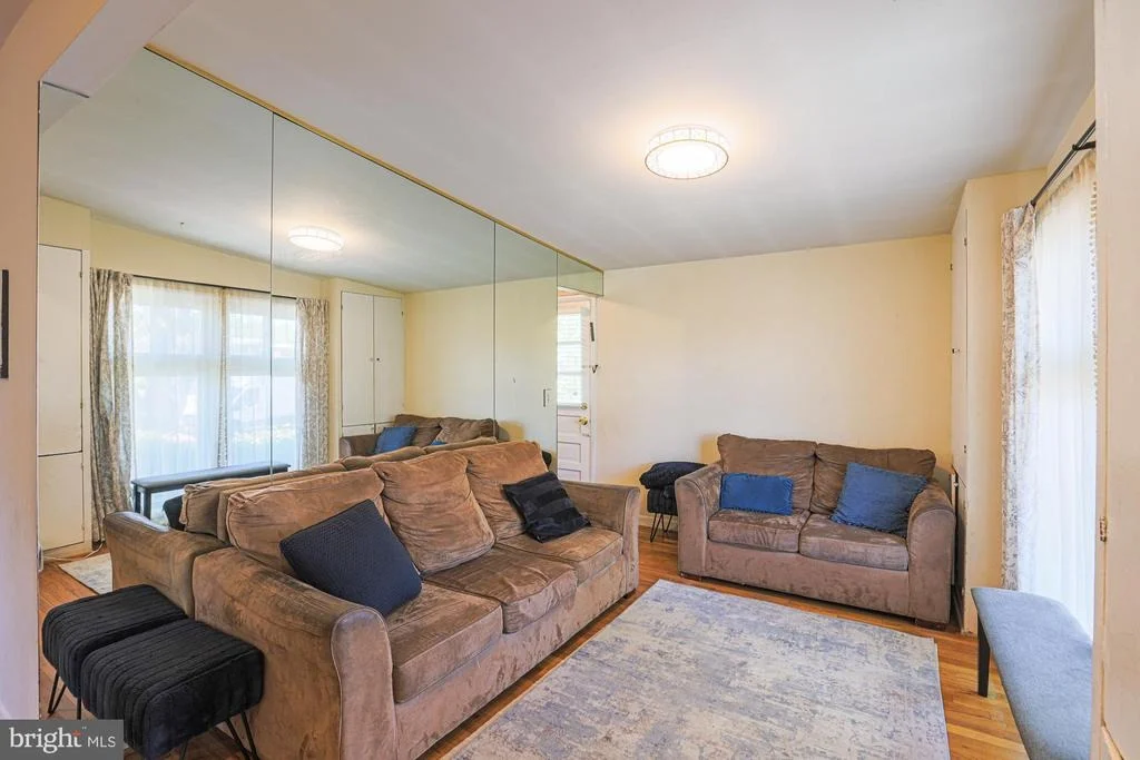Photo of 2451 FOREST GREEN ROAD