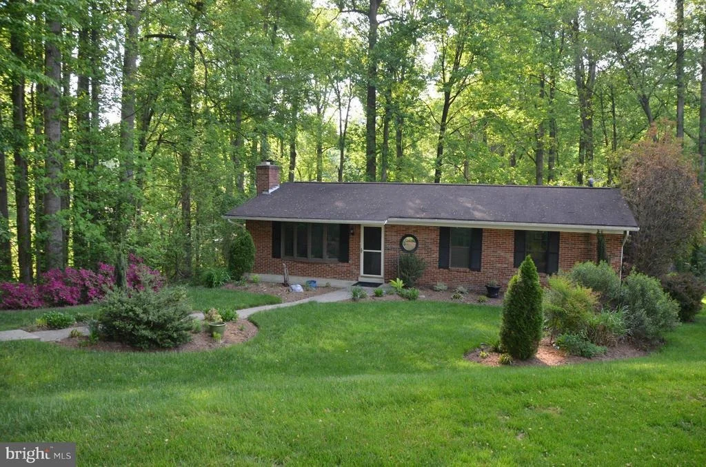 Photo of 9917 JONATHAN DRIVE