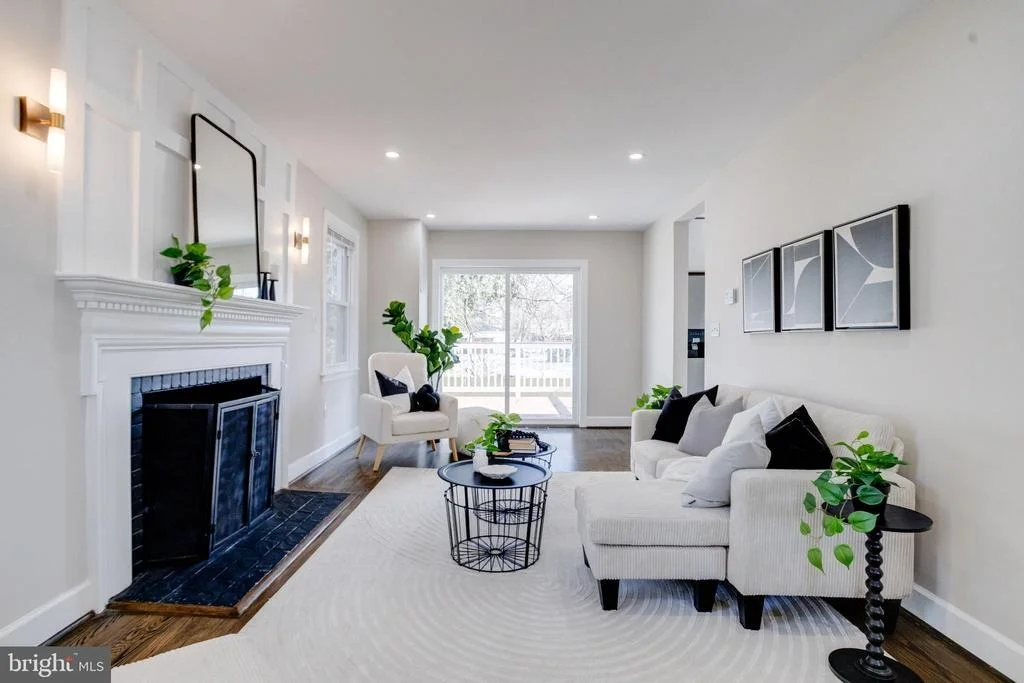 Photo of 605 WALNUT AVENUE