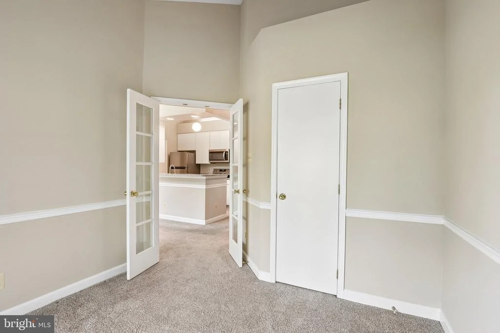 Photo of Unit 9C32 at 13701 MODRAD WAY