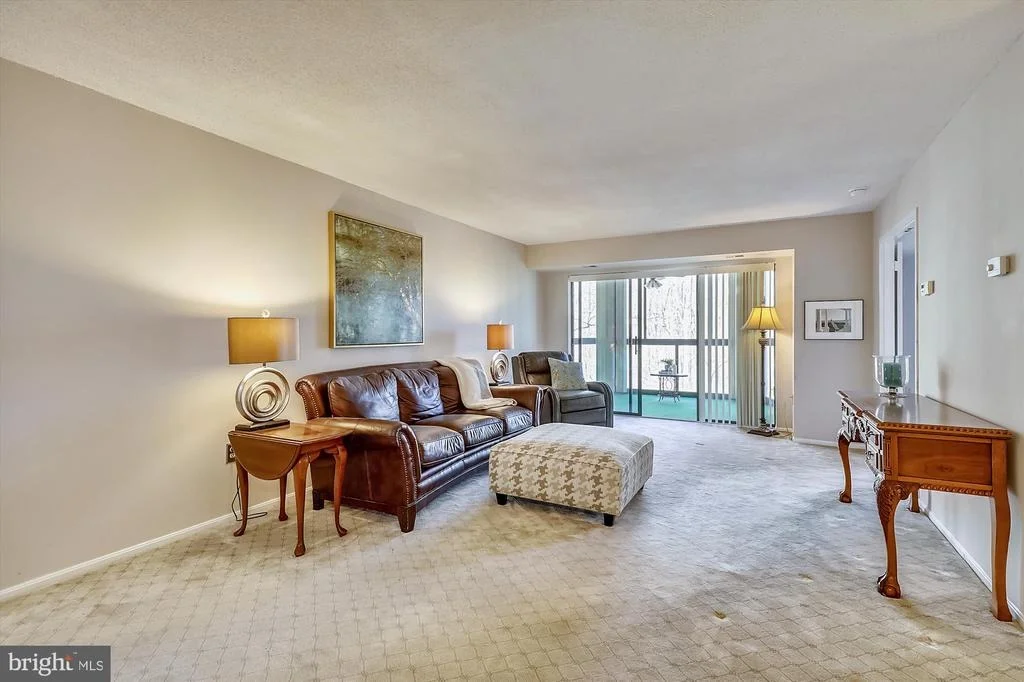 Photo of Unit 3522 at 15115 INTERLACHEN DRIVE