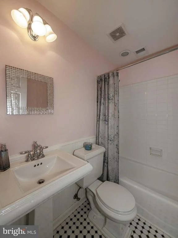 Photo of 3844 CARRIAGE HILL DRIVE