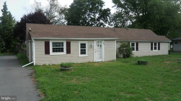 Photo of 1110 BRADLEY ROAD