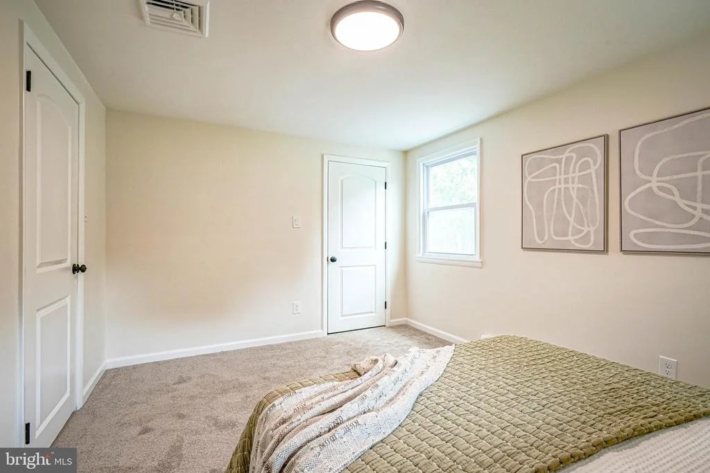 Photo of 299 HICKSTOWN ROAD