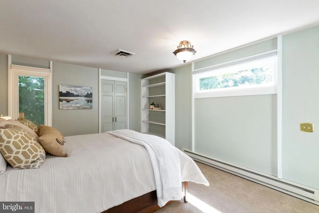 Photo of 11424 VALE SPRING DRIVE