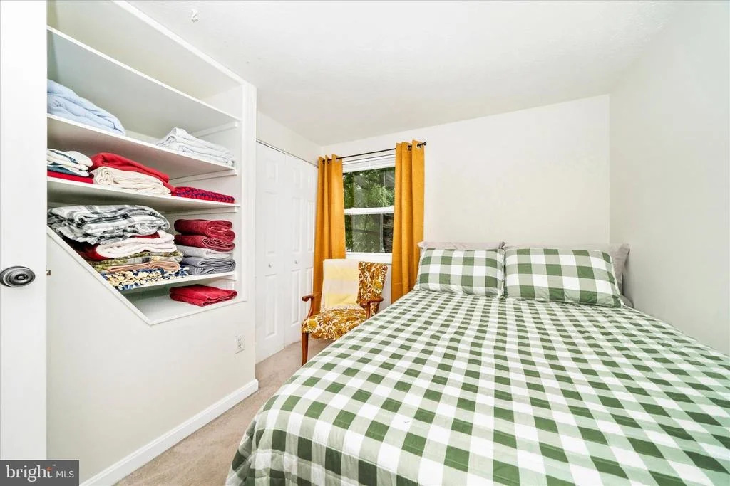 Photo of 212 WINTERGREEN LANE