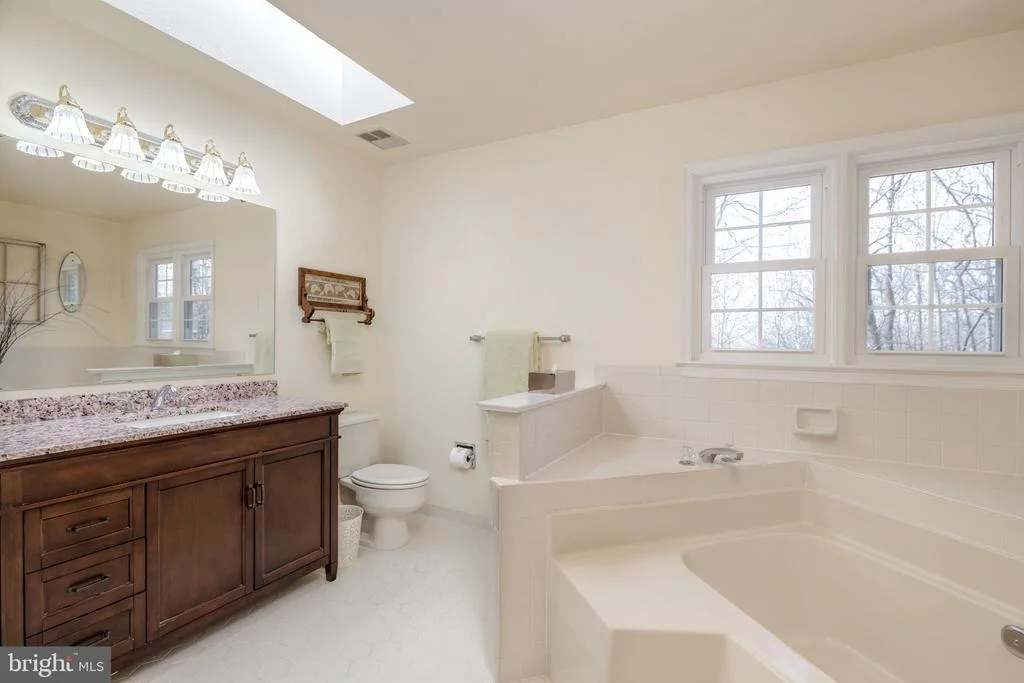 Photo of 7802 LAKELAND VALLEY DRIVE