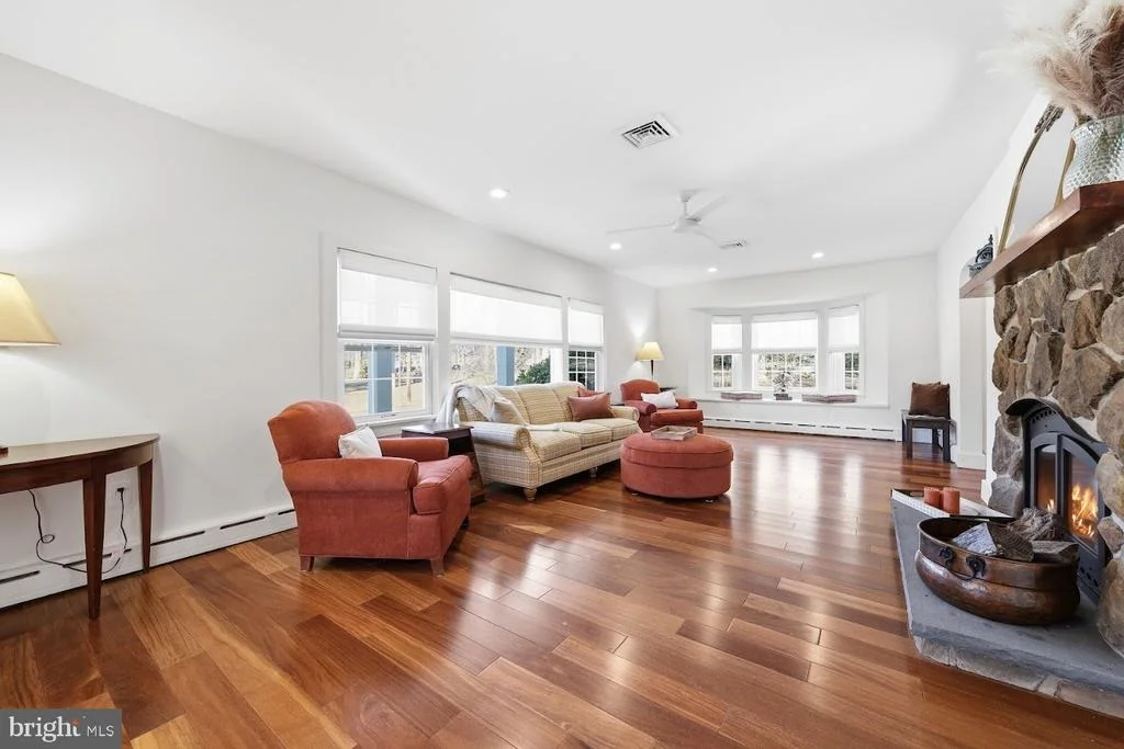 Photo of 862 CENTRAL AVENUE