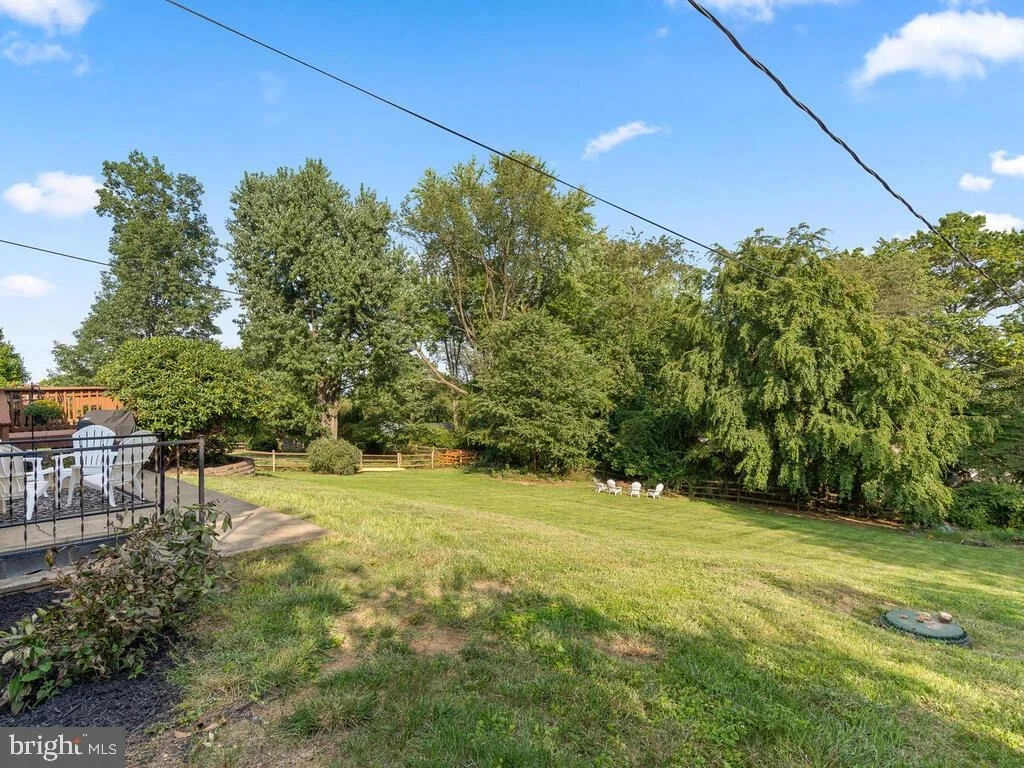 Photo of 7405 HILLTOP DRIVE