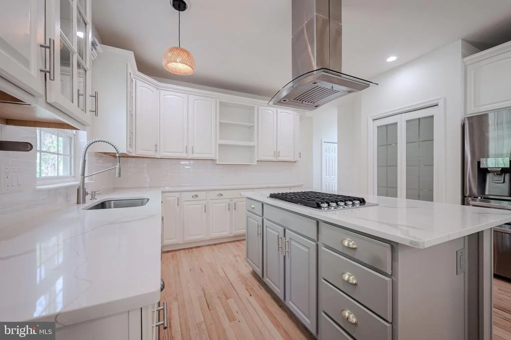 Photo of 4 MICHAEL TOWNSEND COURT
