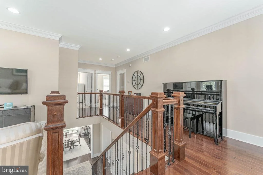 Photo of 305 QUIGLEY DRIVE