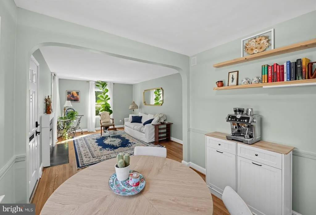 Photo of 9107 WIRE AVENUE