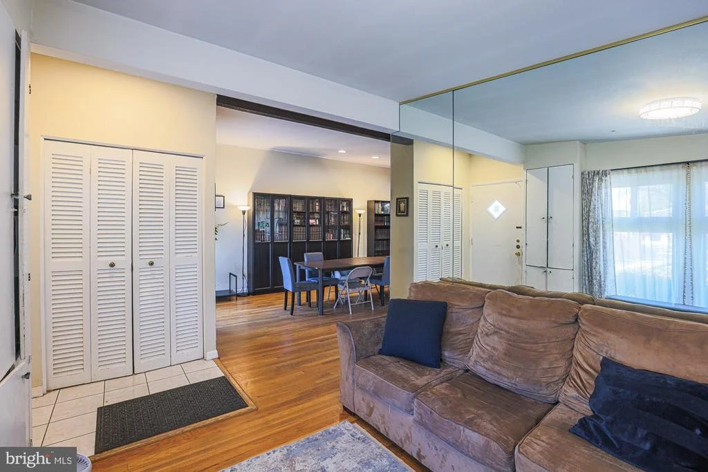 Photo of 2451 FOREST GREEN ROAD