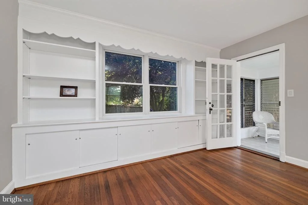 Photo of 9802 FOREST GROVE DRIVE