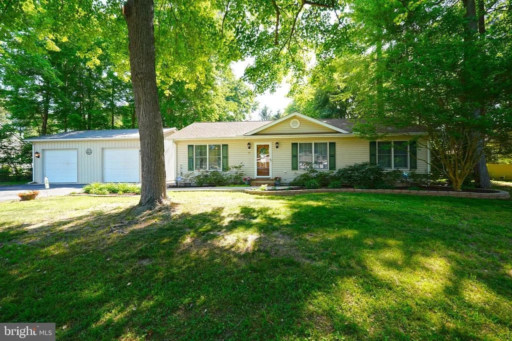 Photo of 11 MAPLEWOOD DRIVE