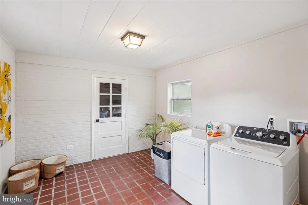Photo of 7110 RIVERDALE ROAD
