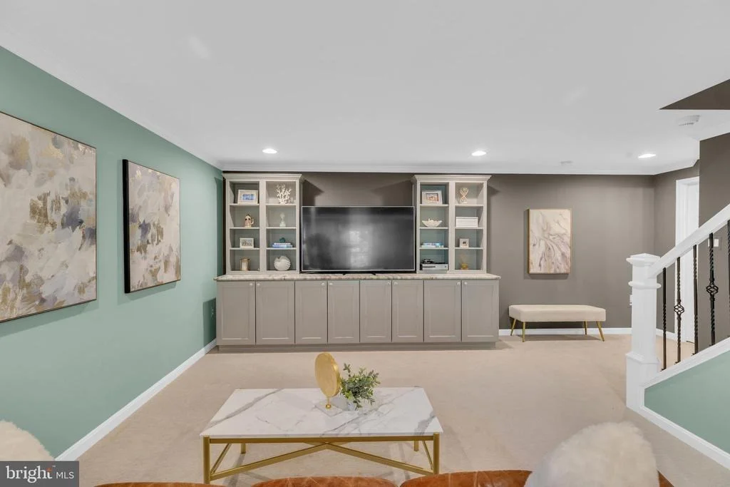 Photo of 8323 ARGENT CIRCLE