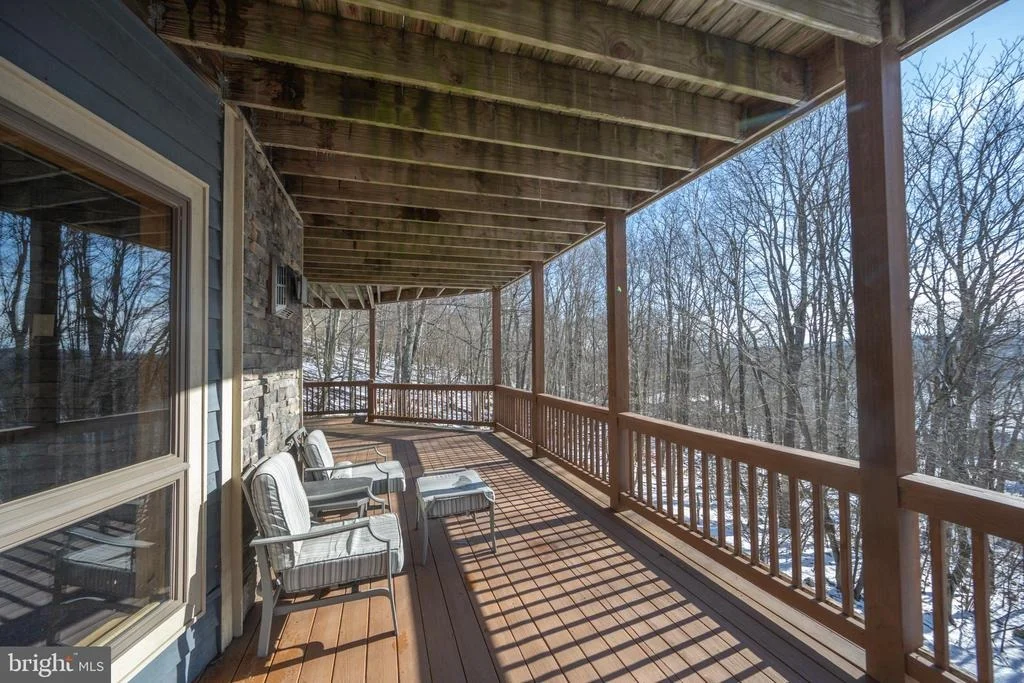 Photo of 723 PINNACLE DRIVE