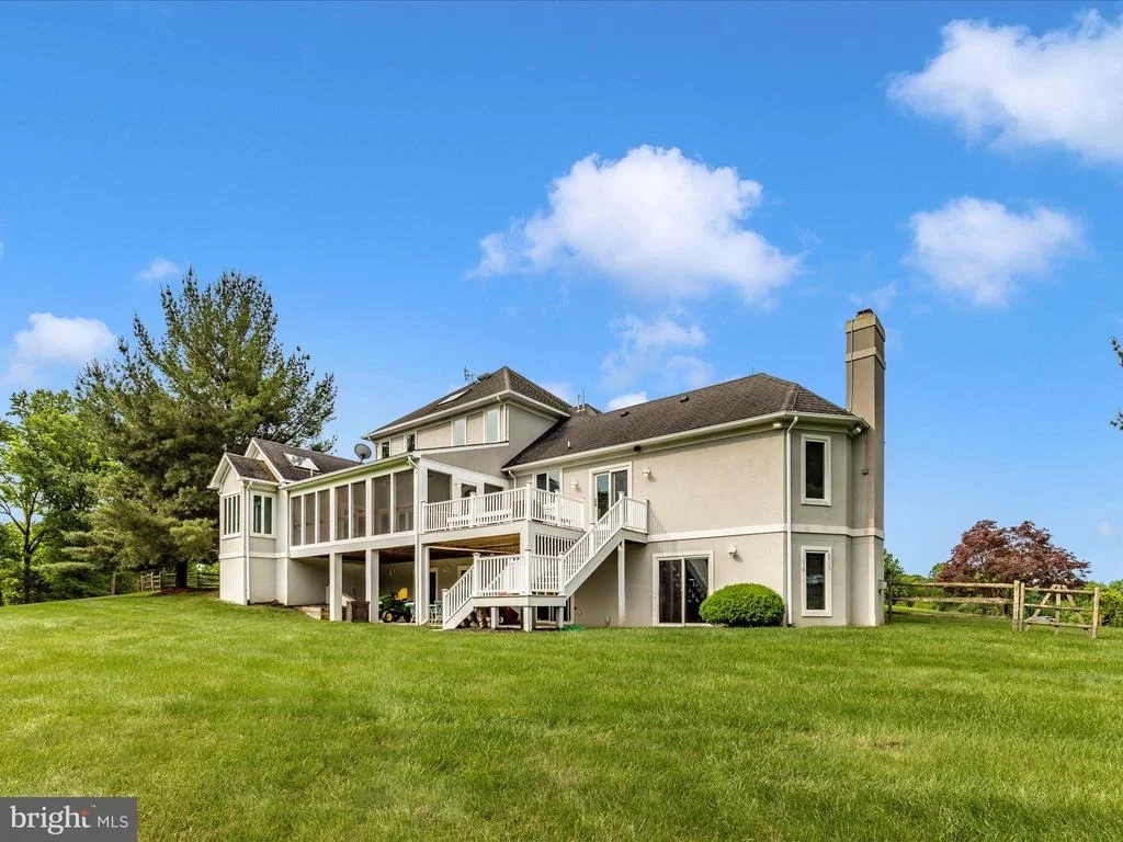 Photo of 17400 RYEFIELD COURT