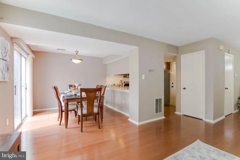 Photo of 7249 STEAMERBELL ROW