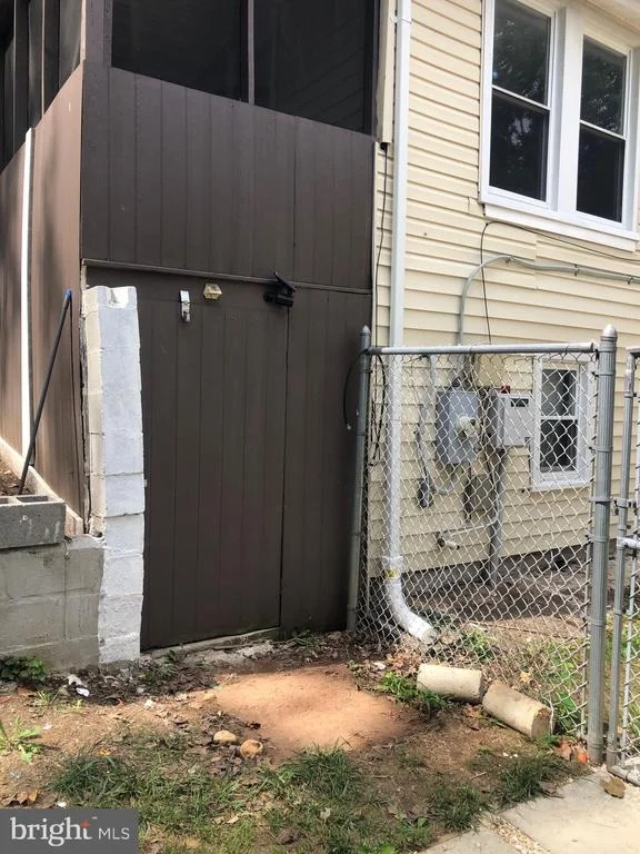 Photo of 516 MENTOR AVENUE