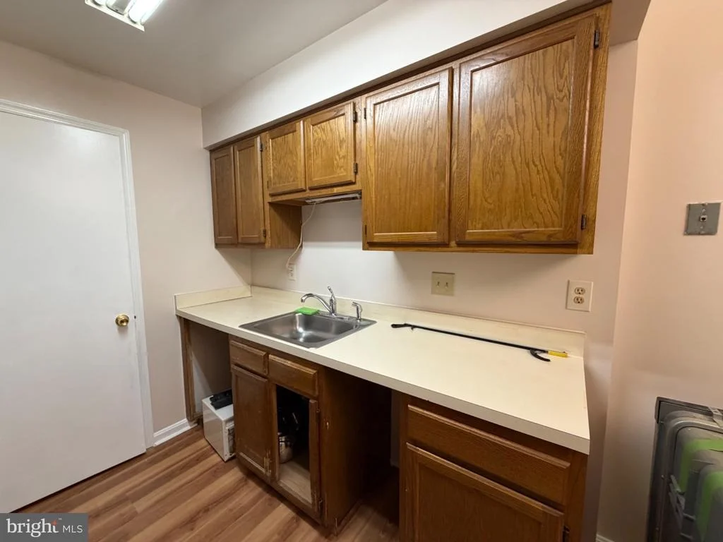 Photo of Unit 12CA at 2403 NORMANDY SQUARE PLACE