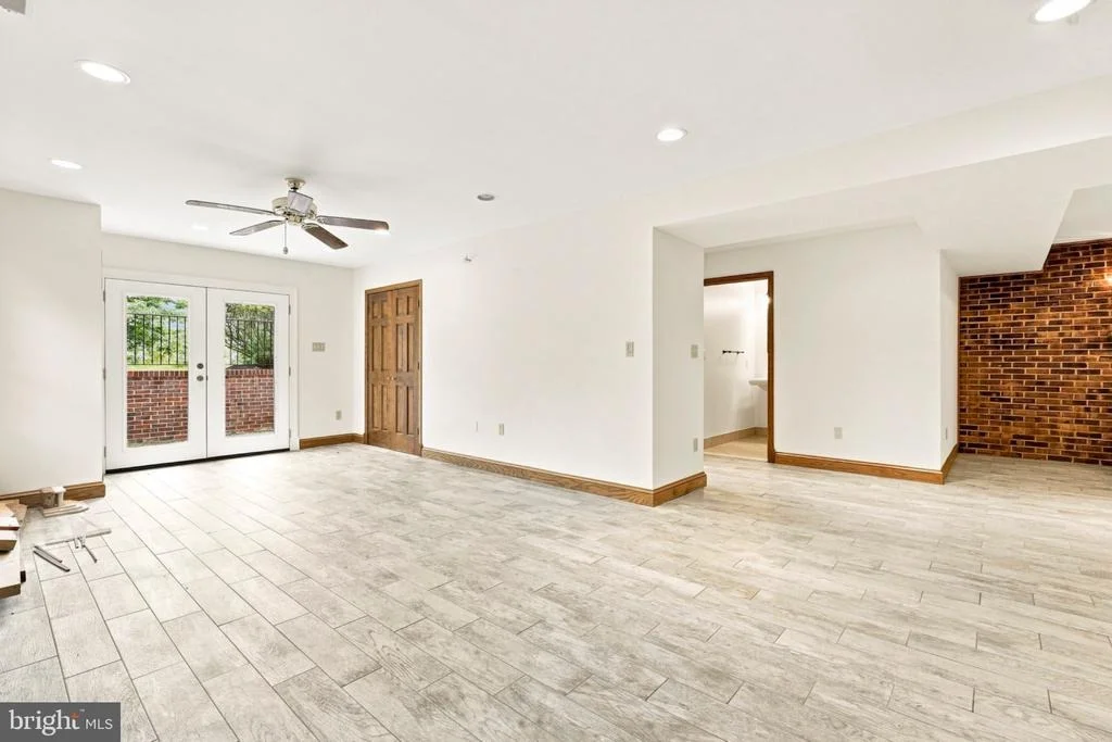 Photo of 318 DUXBURY ROAD