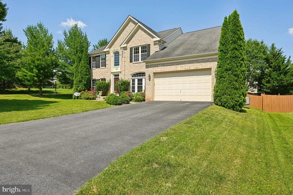 Photo of 2132 CHESTNUT LANE