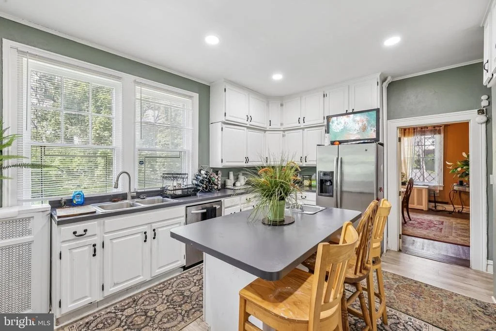 Photo of 2616 TALBOT ROAD