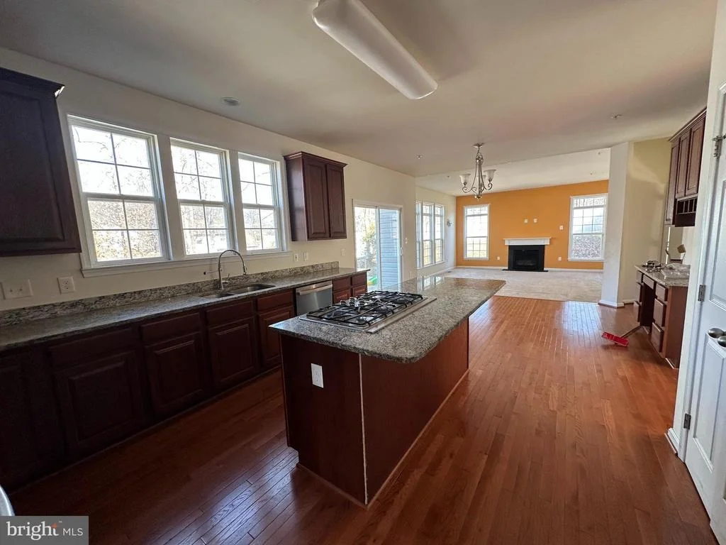 Photo of 7376 TOTTENHAM DRIVE