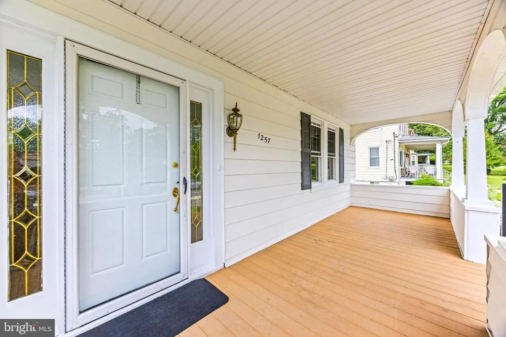 Photo of 1257 CIRCLE DRIVE